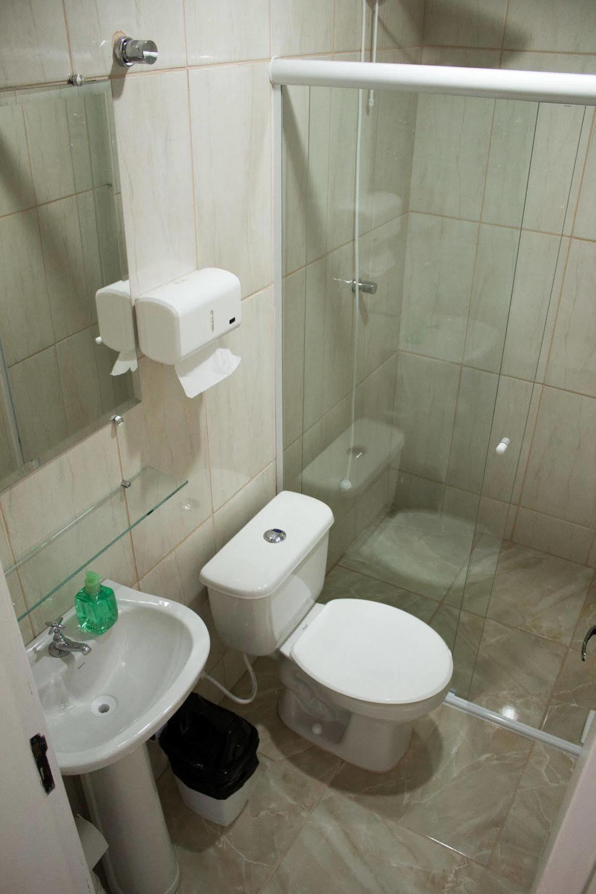 Hostel Solluz Curitiba Buitenkant foto